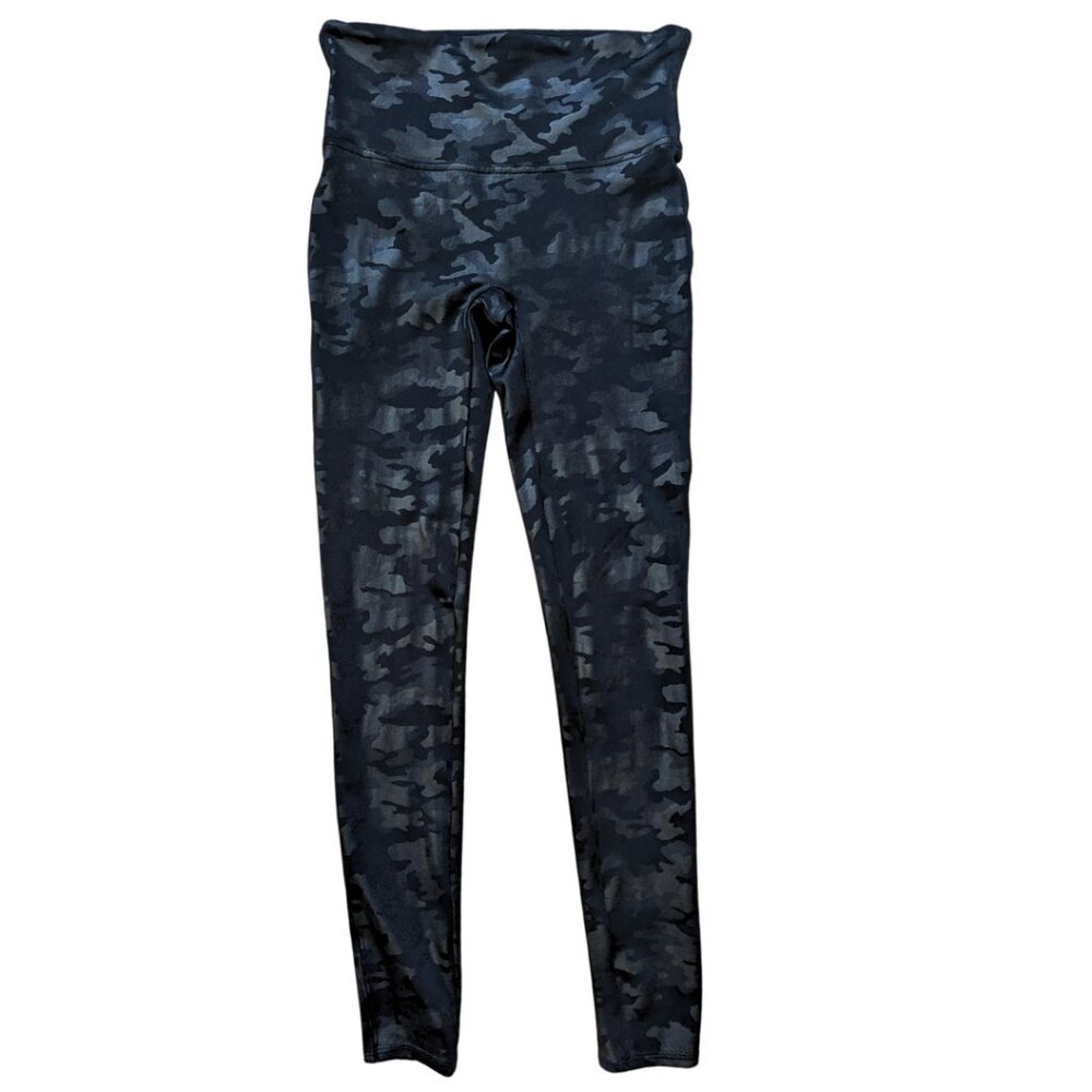 Spanx Medium Black Camo High Waist Ankle Cropped Leggings - Picture 2 of 9